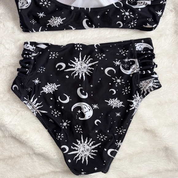 Dress Lily Celestial Sun & Moon Bikini Set Padded Top & High Waist Bottoms - Picture 6 of 7